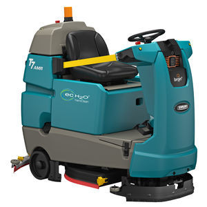ride-on scrubber-dryer