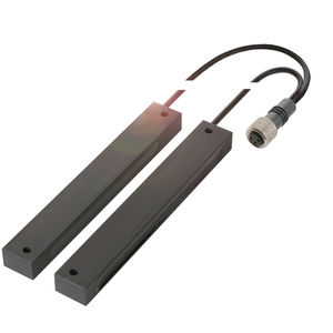 through-beam photoelectric sensor