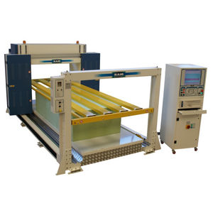 toothed blade cutting machine