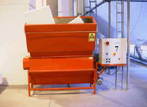 plastics recycling unit