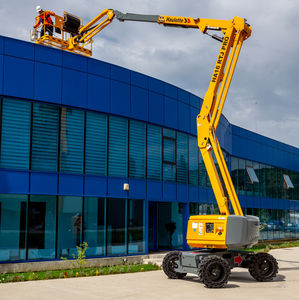 mobile articulated boom lift