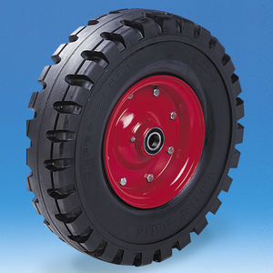 wheel with pneumatic tire