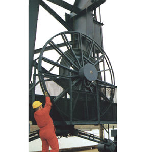 cable reel / motorized / fixed