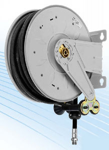hose reel / self-retracting / swiveling / steel