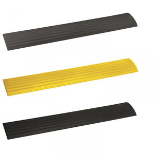 地板安装电缆保护器