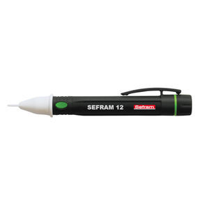 AC voltage detector