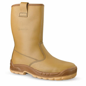 safety boots for the petroleum industry 1