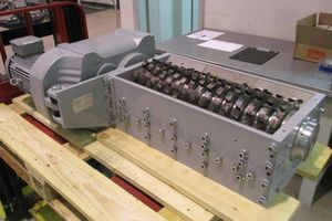 single-shaft shredder