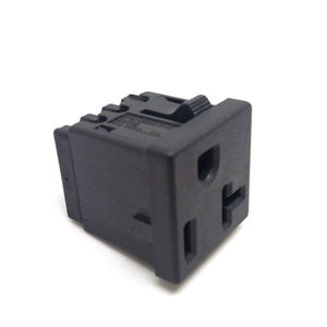 面板安装的电气插座