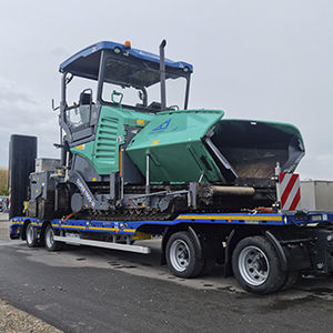 self-tracking semi-trailer 1
