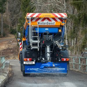 truck salt spreader