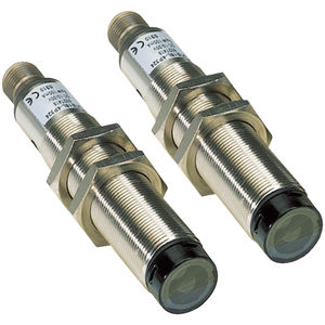 retroreflective photoelectric sensor