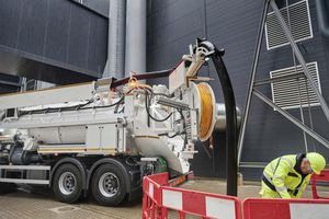 truck-mounted outdoor cleaning machine