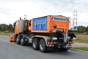 truck salt spreader 1