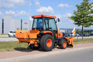 truck salt spreader 1