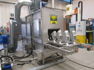 solvent washing machine / water / spray / automatic