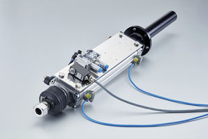 pneumatic tool retractor