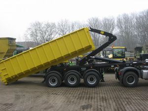 container semi-trailer