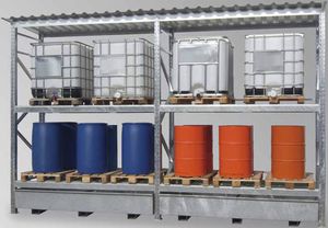 带贮槽架子的桶