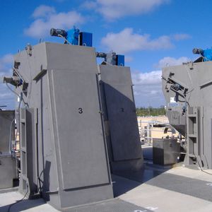 belt screen / for wastewater treatment / fine / coarse screening