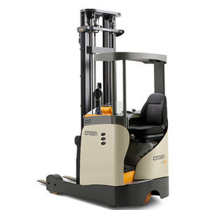 electric reach truck