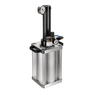 pneumatic pressure multiplier / compact / for hydraulic systems