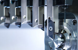 indexable insert grooving tool