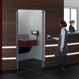 自动化的保险箱柜