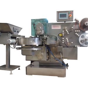 automatic packaging machine / continuous / for paper / for confectionery products