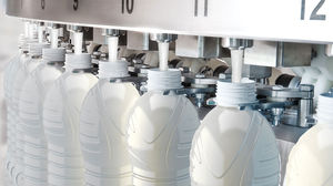 plastic bottle filler