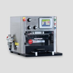 packaging machine with modified atmosphere packaging