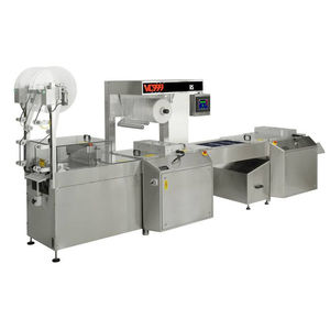 roll-fed thermoforming machine