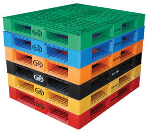 plastic pallet