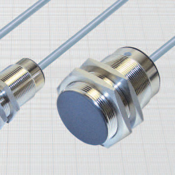 Inductive proximity sensor - DCA18/4A09KS3GD - BDC ELECTRONIC S.r.l. - electromagnetic / cylindrical / M30