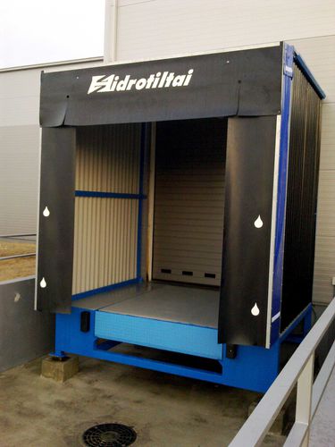 Loading dock - Typical loading dock - Hidrotiltai