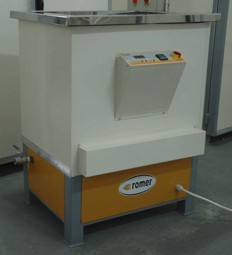 Ultrasonic cleaning machine - WU series - ROMER P.P. - water / automatic / industrial