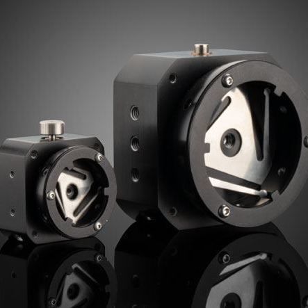Mounting mirror holder - Edmund Industrial Optics - not specified