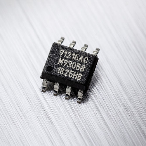 Hall effect integrated circuit current sensor MLX91216 Melexis