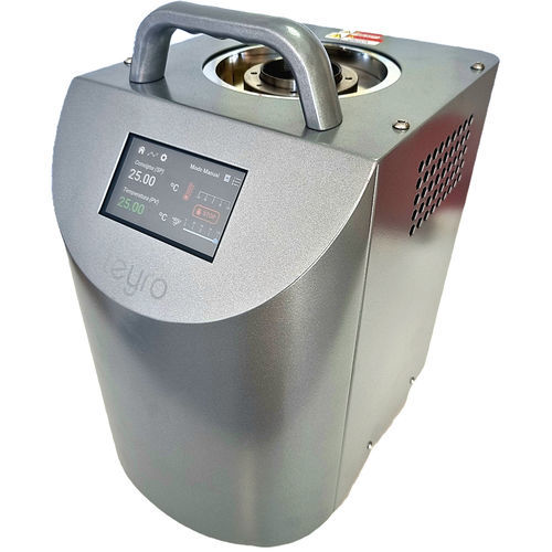 Multifunction calibrator - LCB 30 +COOL Advance - Leyro Instruments - temperature / dry-block / liquid bath