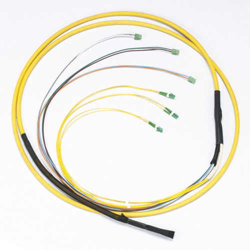 Data cable harness - HR0018K4C04U820100F-PK - CORNING - multi-mode fiber optic / duplex / low-profile
