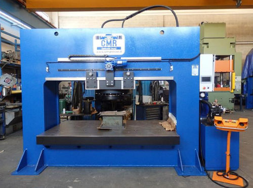 Hydraulic press - 3951395 - GMR di Maffi Raimondo Srl - forming / with movable piston / vertical