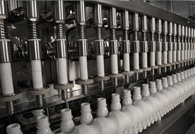Automatic filling machine - APACKS - bottle / for liquids / for the cosmetics industry