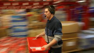 Pick-by-voice order-picking system - KNAPP