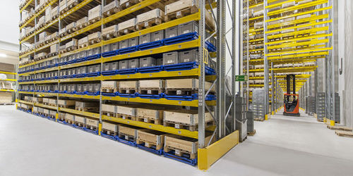 Storage warehouse shelving - DEXION - with shelves / dynamic / modular