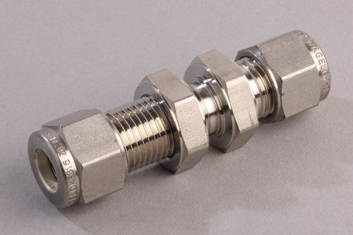 Pneumatic fitting - 09V7020 - M&C TechGroup Germany GmbH - threaded / stainless steel / union