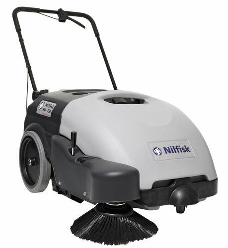 Walk-behind sweeper - SW750 - Nilfisk - battery-powered / indoor / outdoor