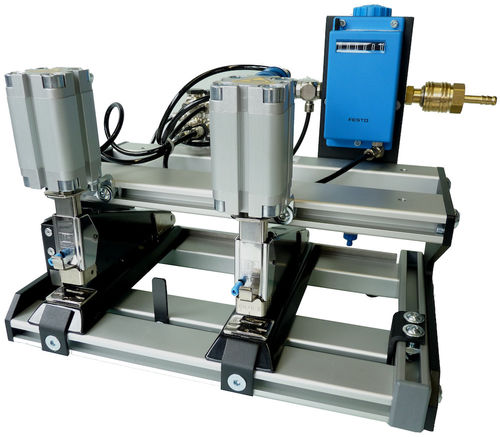 Tabletop stapling machine - TH 210/2 - SIGNODE - pneumatic / for cardboard boxes / paper bags