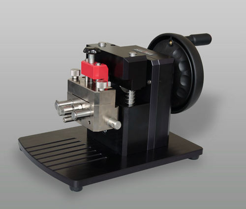 Notching machine - ZwickRoell GmbH & Co. KG
