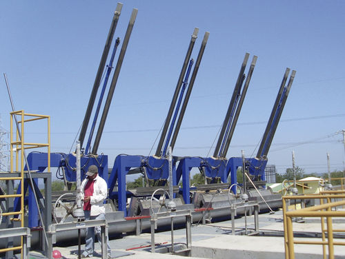 Wastewater treatment screener - HIDRORAKE ® - ESTRUAGUA - for hydraulic applications / fixed / solid/liquid