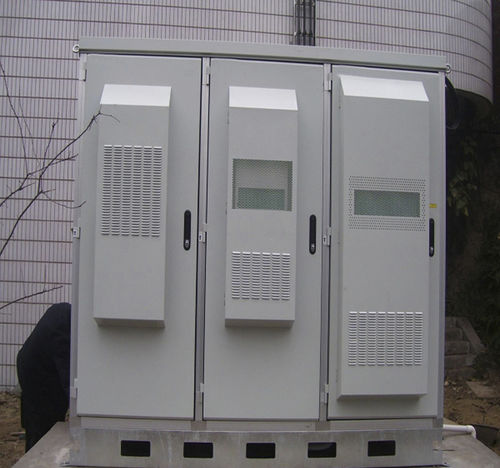 Battery holder cabinet - shenzhen SORO Electronics Co.,Ltd - with legs / metal / outdoor